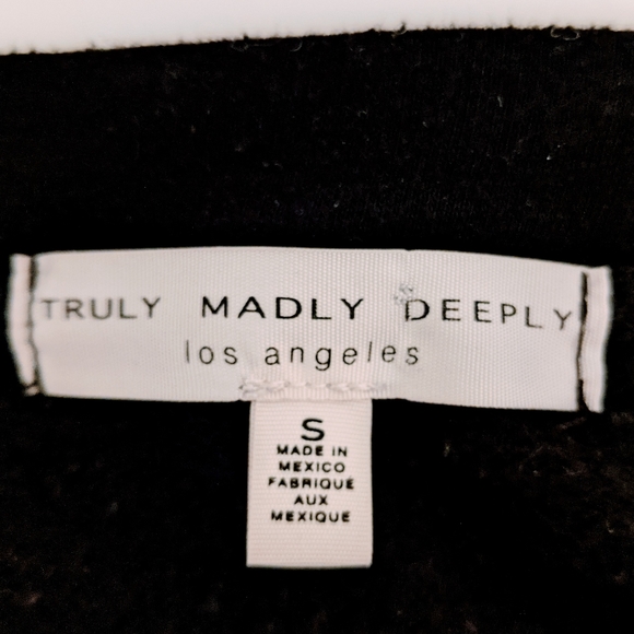 Truly Madly Deeply Cropped Sweatshirt Black Ruffle - Picture 3 of 5